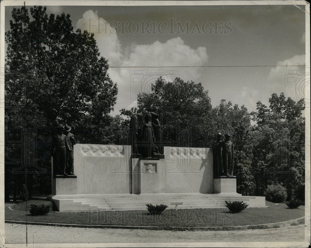 1937 Press Photo D.A.R. Monument Shiloh National Park - Historic Images