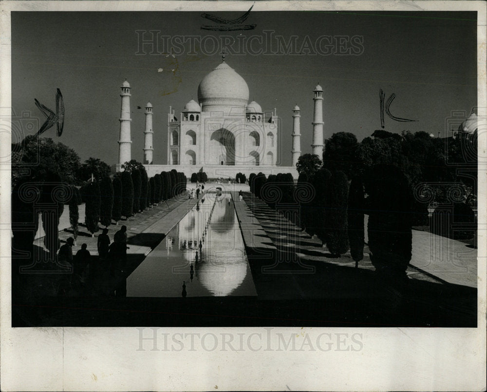 1960 Press Photo Taj Mahal Monument Agra India  - Historic Images