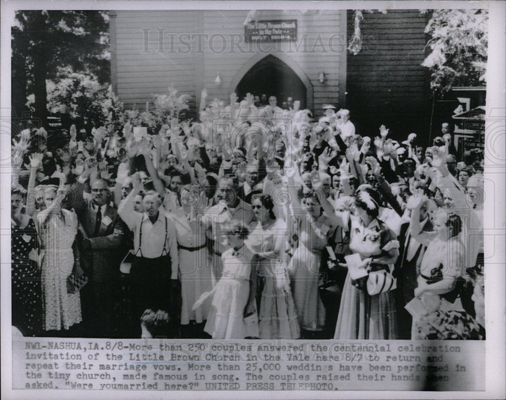 1933 Press Photo Little Brown Church Wedding - Historic Images