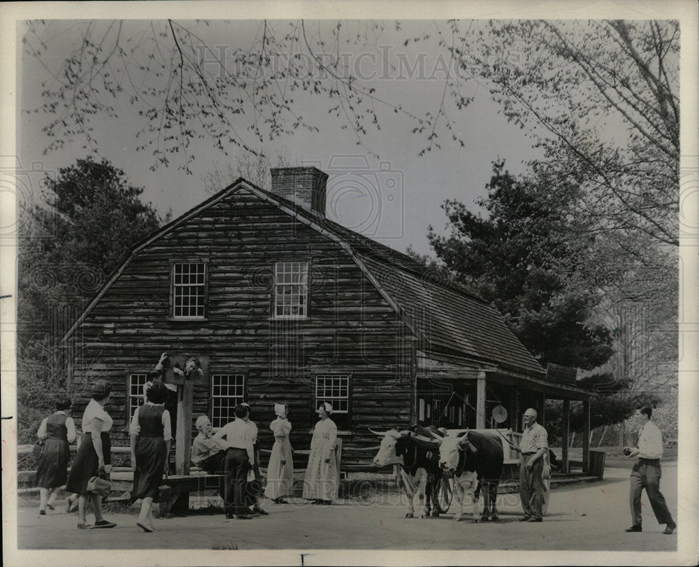 1976 Press Photo Old Sturbridge Village General Store - Historic Images
