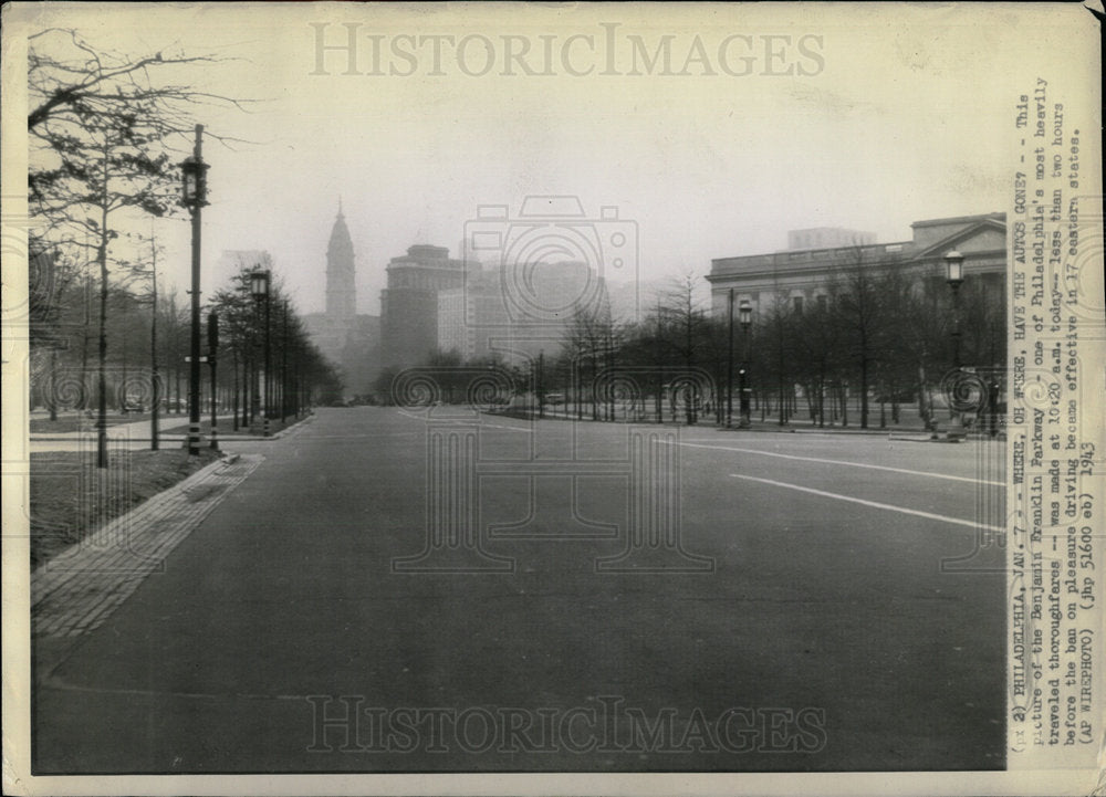 1943 Press Photo Benjamin Franklin Parkway Philadelphia - Historic Images