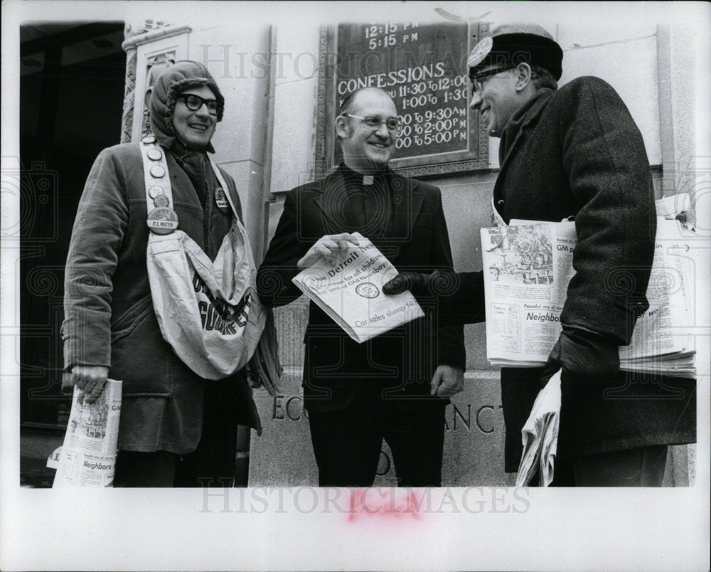 1974 Press Photo Old Newsboys Goodfellows Matyn Moloney - Historic Images