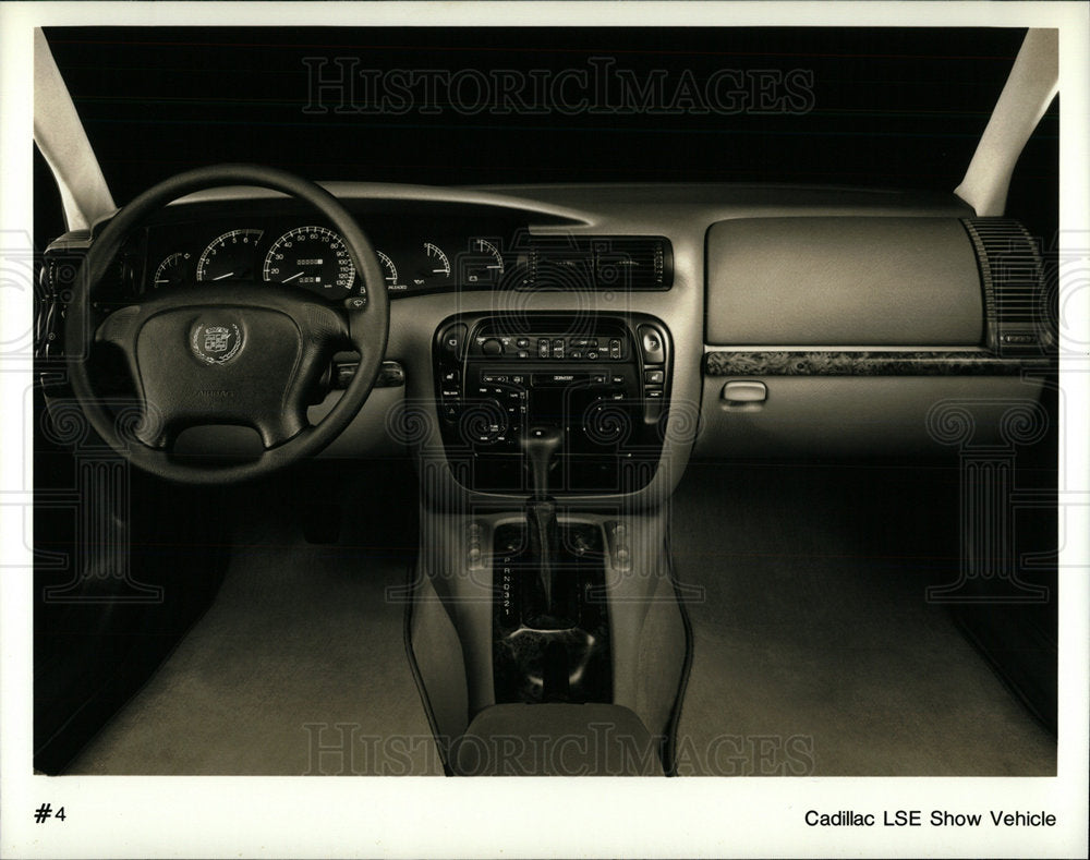 1994 Press Photo Cadillac Show Auto Equipment Steering  - Historic Images