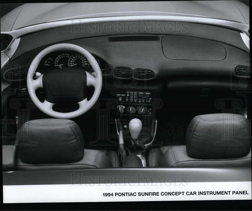 1994 Press Photo Auto Equipment Steering Pontiac Sunfir - Historic Images