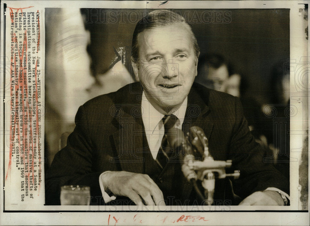 1971 Press Photo Robert Haack President Stock Testimony - Historic Images