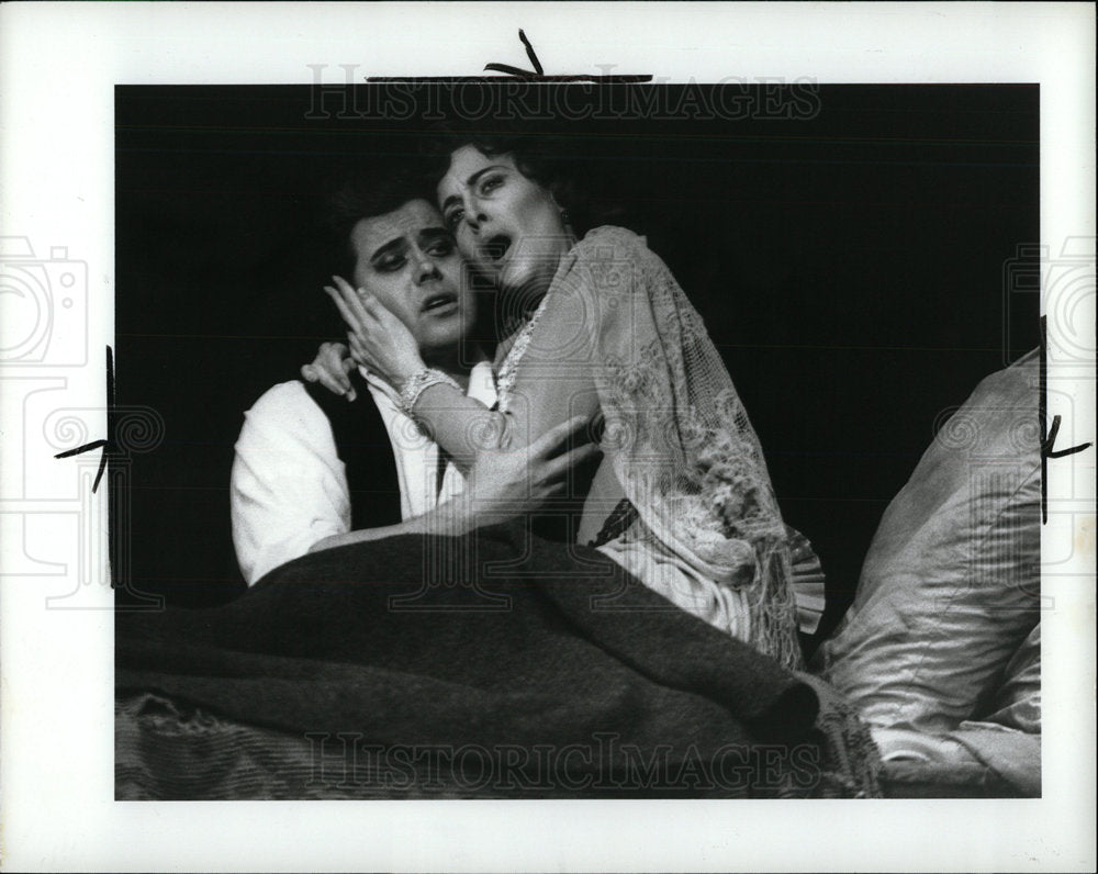 1988 Press Photo Michigan Opera Boheme Polozov Friede - Historic Images