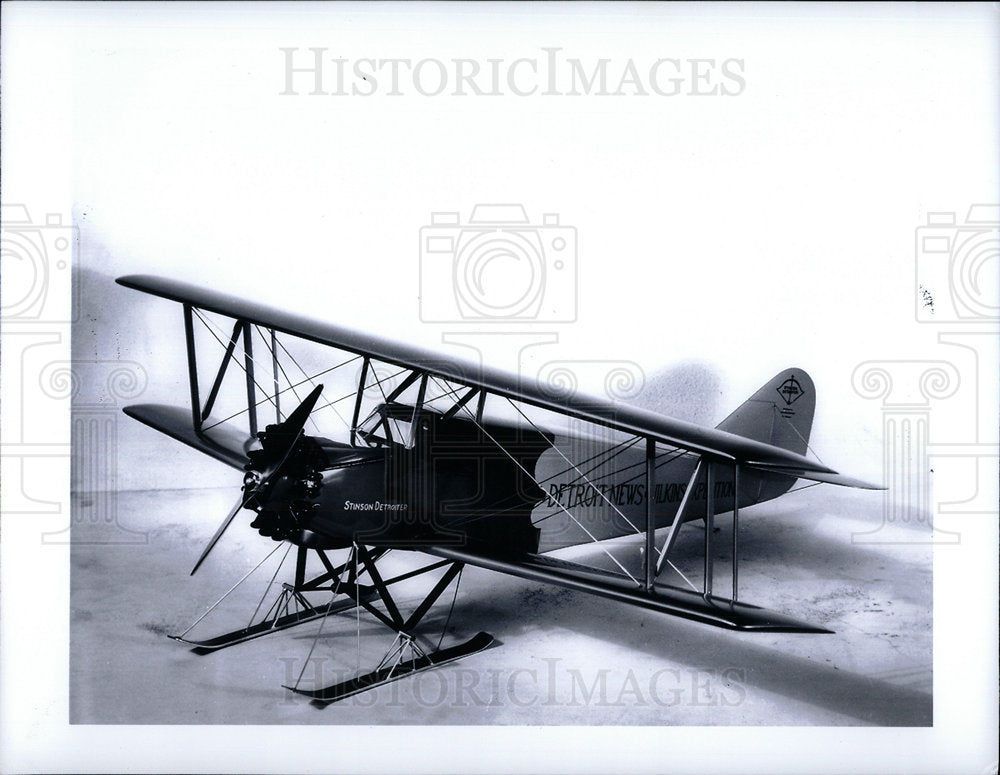 1955 Plane - Historic Images