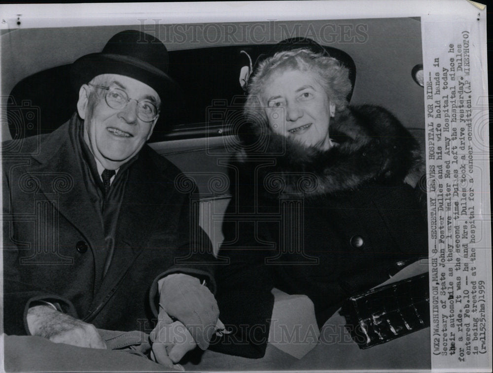 1959 Press Photo John Foster Dulles &amp; his wife - Historic Images