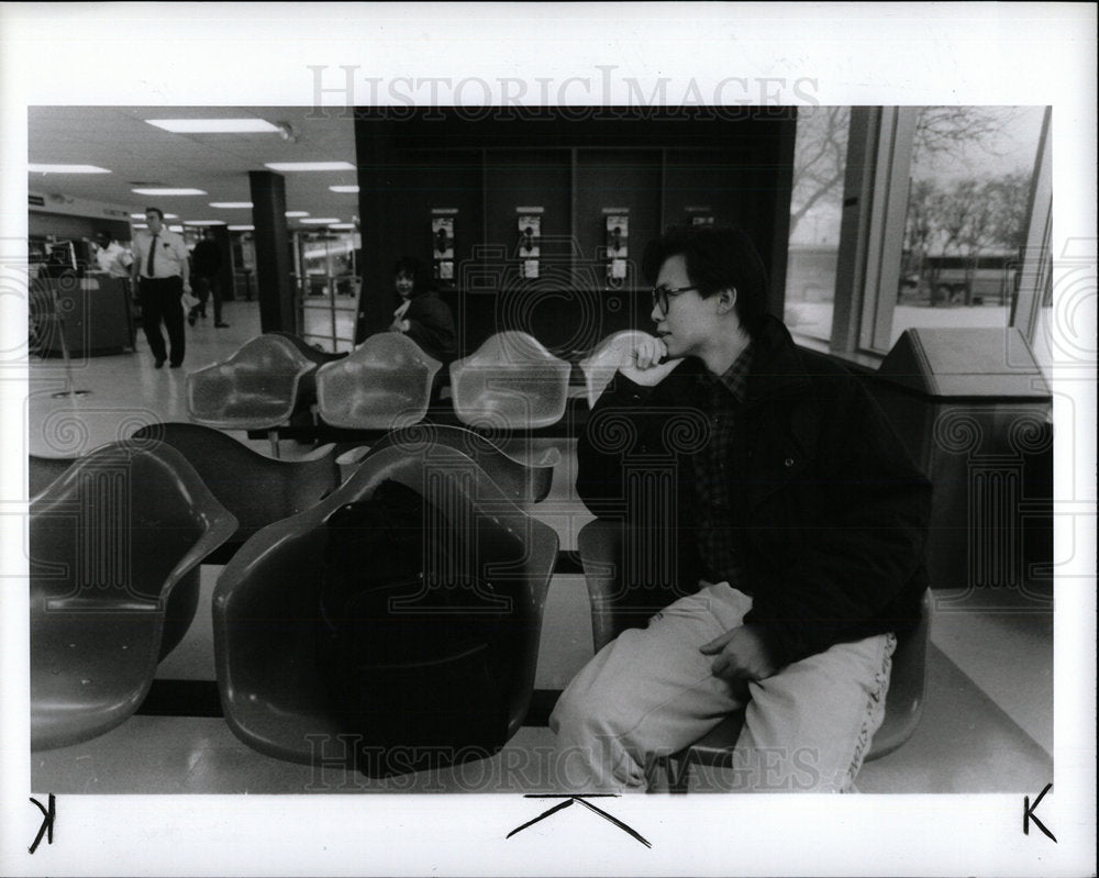 1990 Press Photo Stewart Yuan Greyhound bus strike - Historic Images