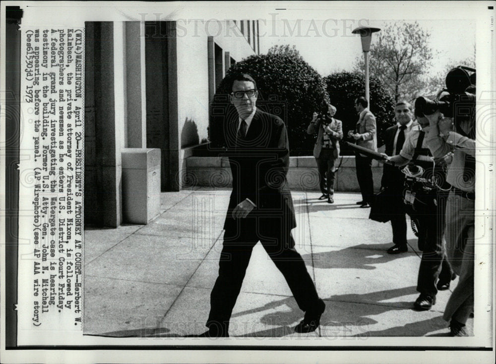 1973 Press Photo Herbert Kalmback Enters Court - Historic Images