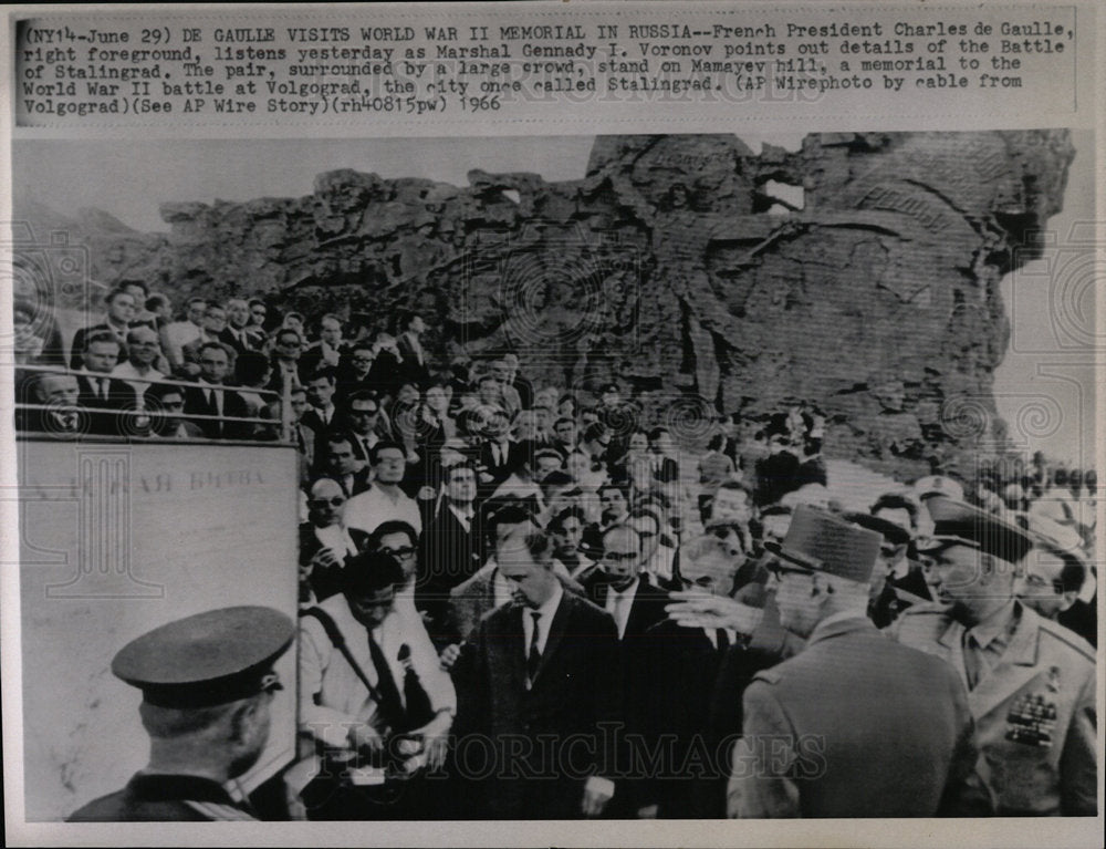 1966 Photo French Pres Charles de Gaulle Visits Russia - Historic Images