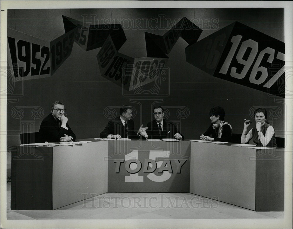 1982 Press Photo Hugh Downs News Anchor TV Host  - Historic Images