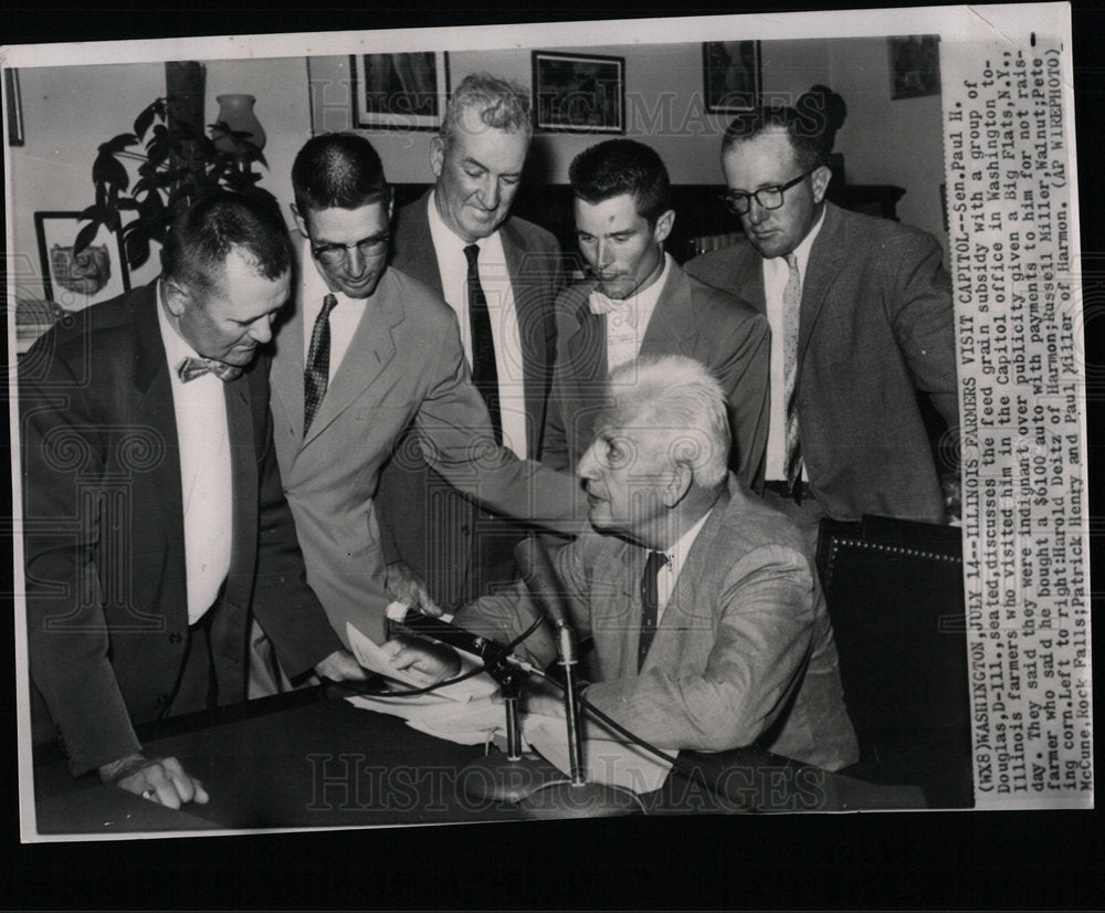 1961 Press Photo Senator Paul Douglas Capitol Office IL - Historic Images