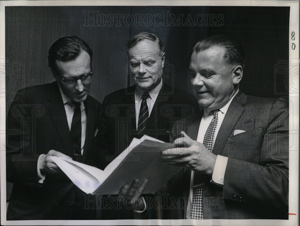 1968 Press Photo Paul Baxton, Patrick Dean &amp; Mayhew - Historic Images