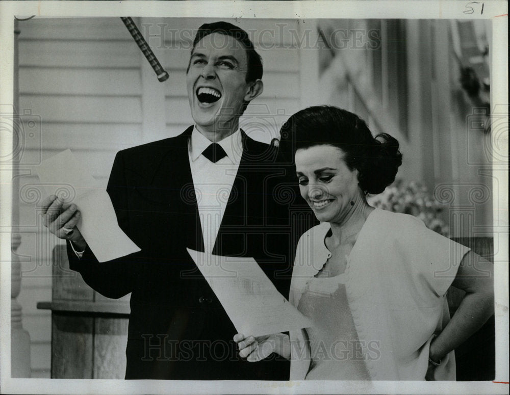 1964 Press Photo Jimmy Dean star Kay Starr singer song - Historic Images