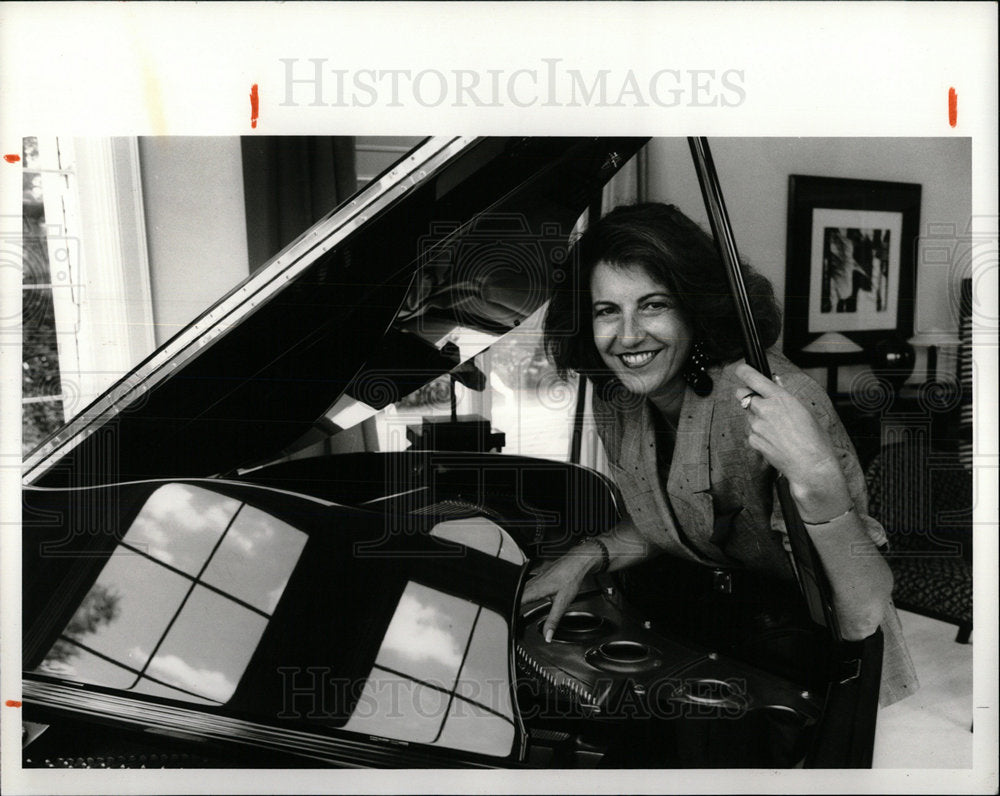1991 Press Photo Gorman Cynthia Neada designer MacAloon - Historic Images