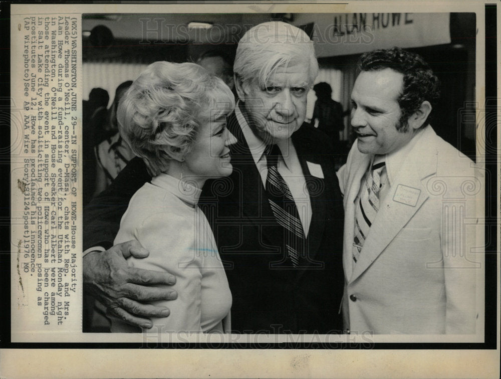 1976 Press Photo  Thomas O&#39;Neill Mr. Mrs. Alan Howe  - Historic Images