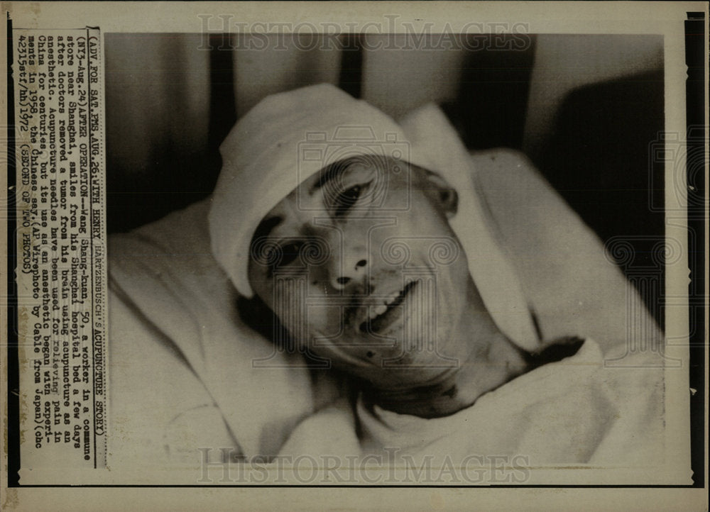 1972 Press Photo Wang Shang-Kaun Shanghai Tmour Doctor - Historic Images