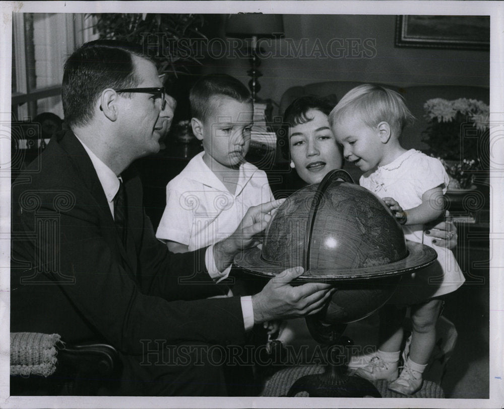 1960 Press Photo Mrs Richard Schultz Surgeon Chicago - Historic Images