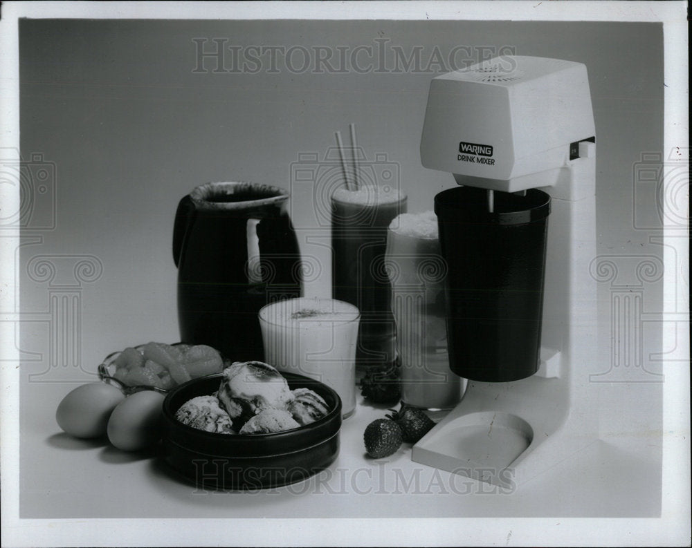 1985 Press Photo Wall Mounting Appliances - Historic Images