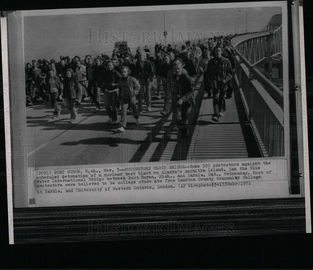 1971 Press Photo Photosphere Some nternational Bridge   - Historic Images