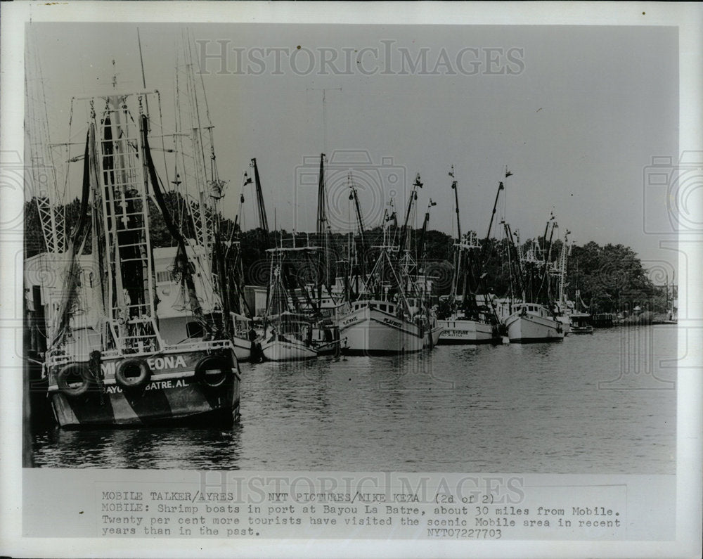 1977 Press Photo Shrimp boats in port at Bayoy La Batre - Historic Images