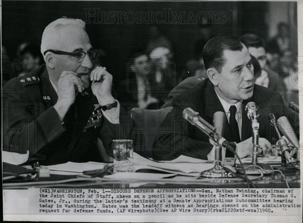 1960 Press Photo Defense Secretary Thomas S. Gates, Jr - Historic Images