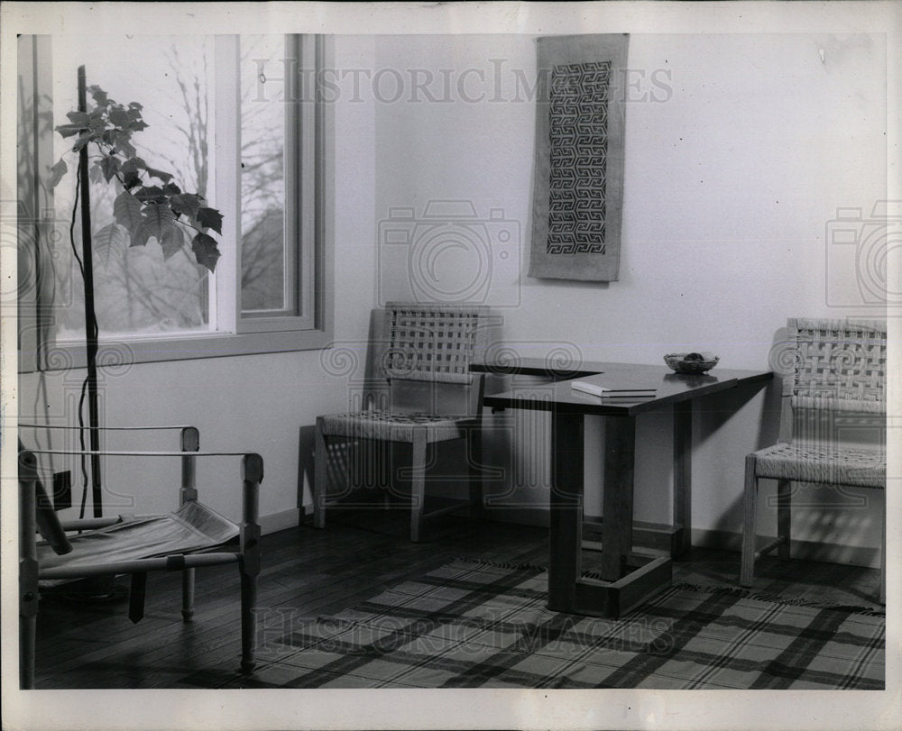 1944 Press Photo Interior corner Norwayne home Table - Historic Images