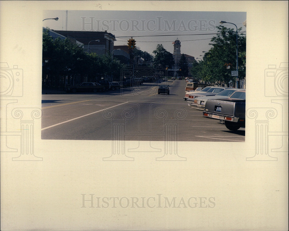 1989 Press Photo St Johns city Michigan cars transport - Historic Images