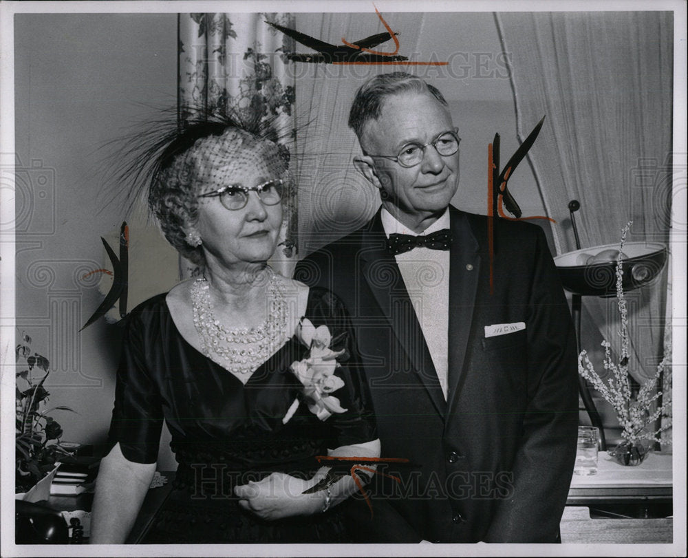 1962 Press Photo Dr Mrs Clarence Owen Detroit Physician - Historic Images
