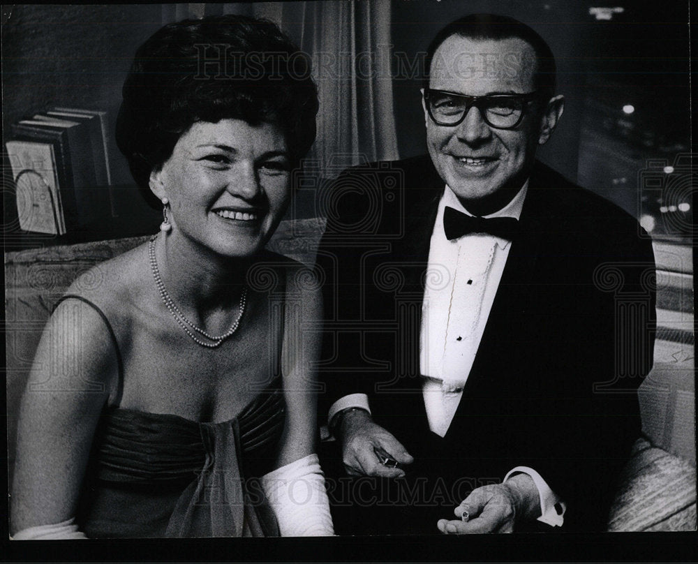 1966 Press Photo Mr. and Mrs. Peter Buchan at a Ball - Historic Images