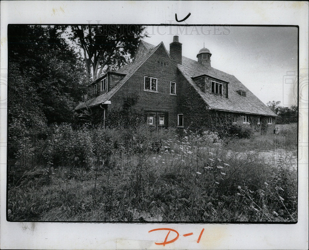 1981 Press Photo Subhash Kapur home owne Wabeek Farm  - Historic Images