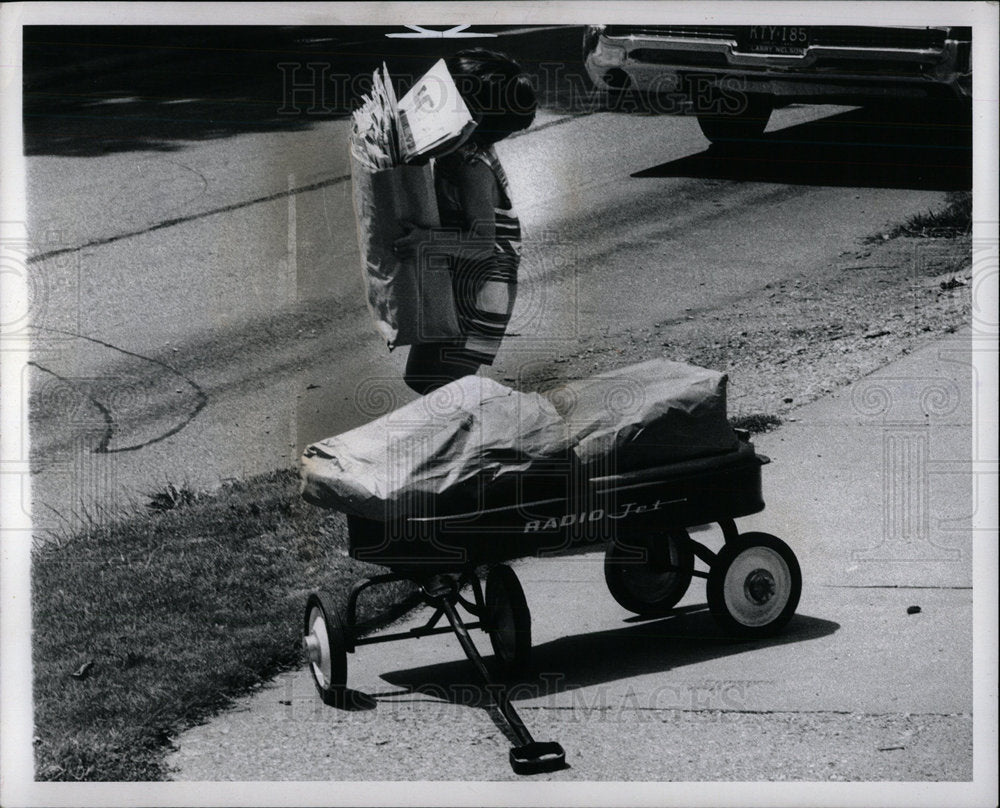 1971 Press Photo Adil Alshab Strike Detroit Home Snap  - Historic Images
