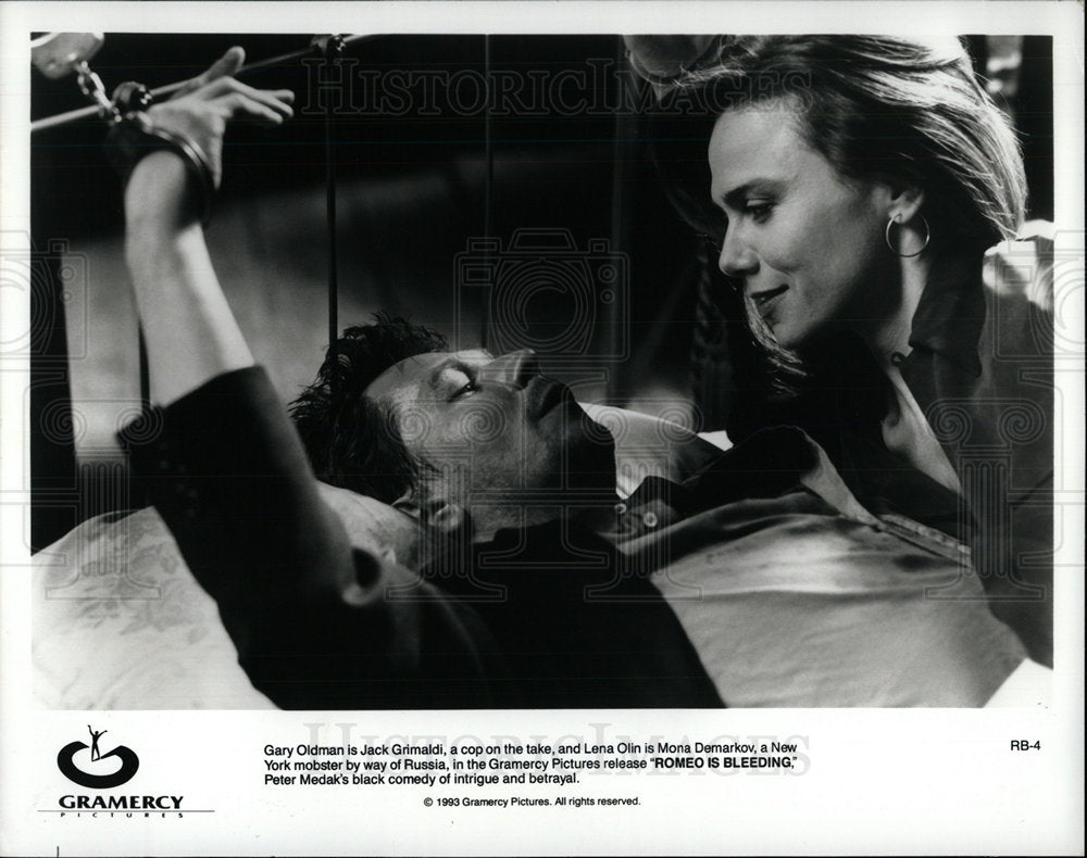 1994 Press Photo Gary Oldman Lena Olin Romeo bleeding - Historic Images