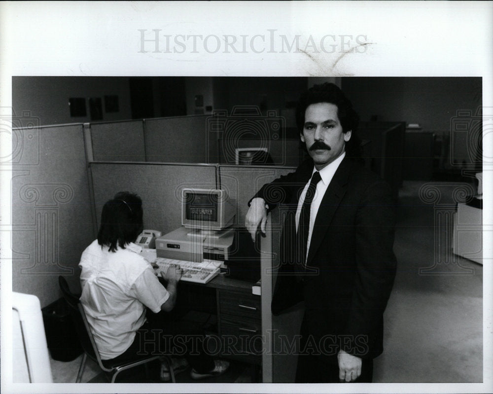 1991 Press Photo Michael Care &amp; John  Dzialo, Lawyers. - Historic Images