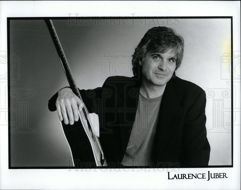2001 Press Photo Laurence Juber English Guitarist Calif - Historic Images