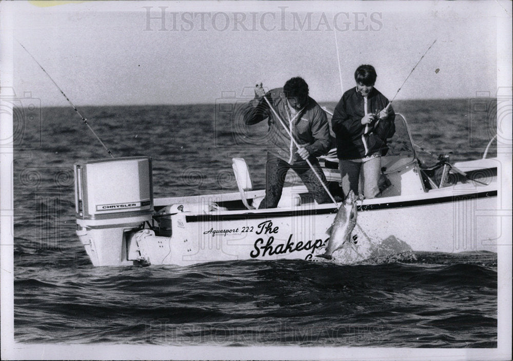 1969 Press Photo Salmon Platte Pacific Oceans Fish Boat - Historic Images