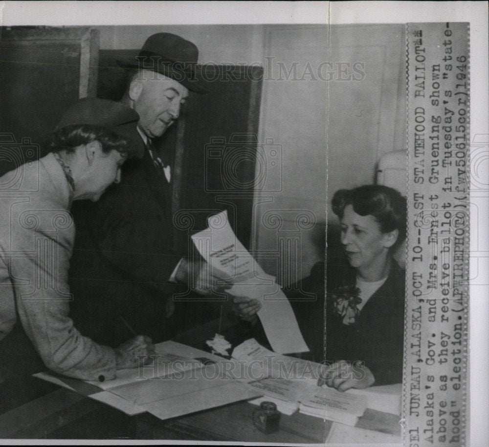 1946 Press Photo Alaska Governor Ernest Gruening Family - Historic Images