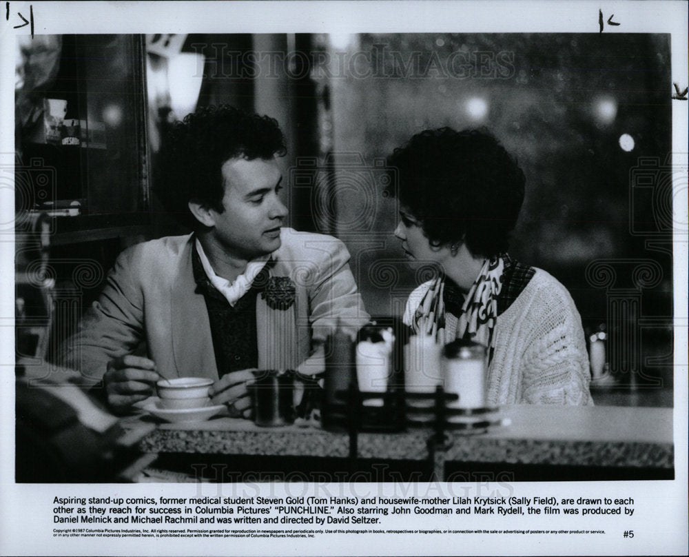 1987 Press Photo Tom Hanks Sally Field Punchline Movie - Historic Images
