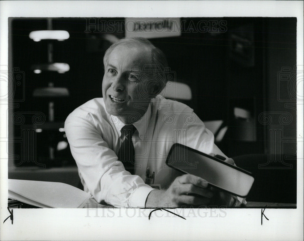 1990 Press Photo Paul Kalkman, Business Executive - Historic Images
