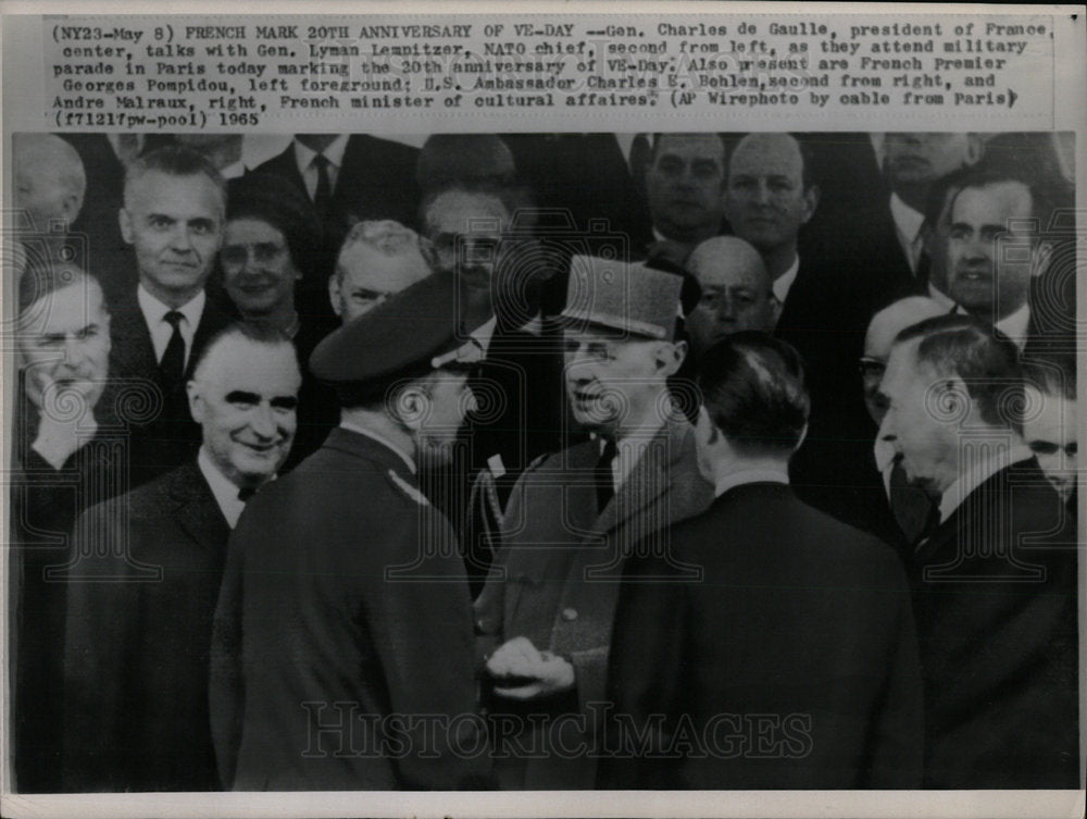 1965 Press Photo Gen Charles De Gaulle Lyman Lemnitzer - Historic Images