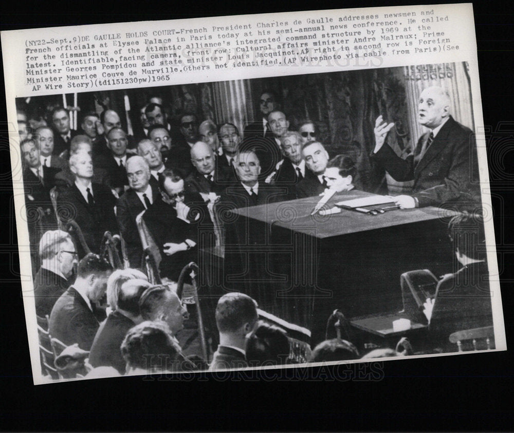 1965 Press Photo De Gaulle Holds Court - Historic Images