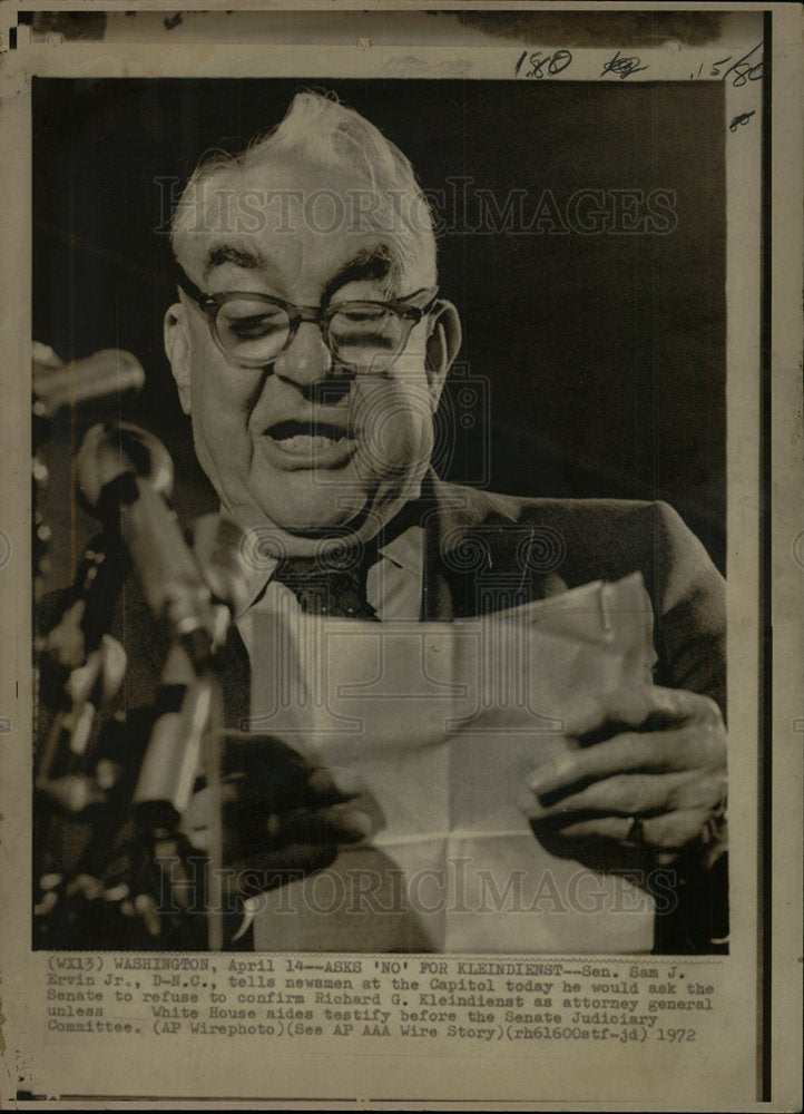 1972 Press Photo Sen Sam Ervin Jr. on press conference  - Historic Images