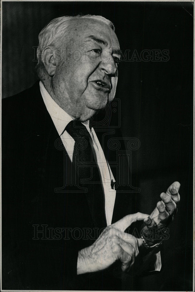 1977 Press Photo Senator Sam Ervin Tobacco Cancer  - Historic Images