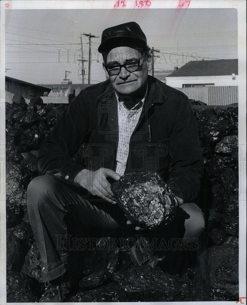 1974 Press Photo Fred Erwin Owns Elk Coal Company - Historic Images