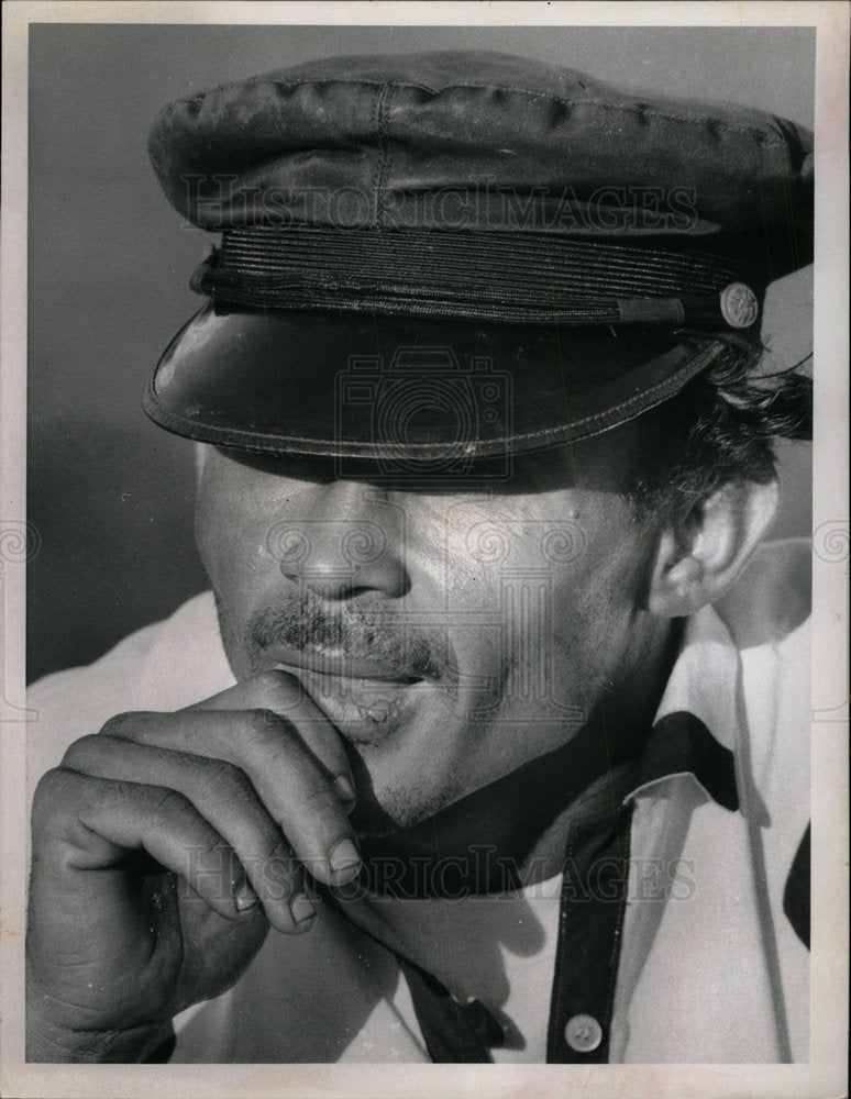 1967 Press Photo Captain Avila Going To U.S. - Historic Images