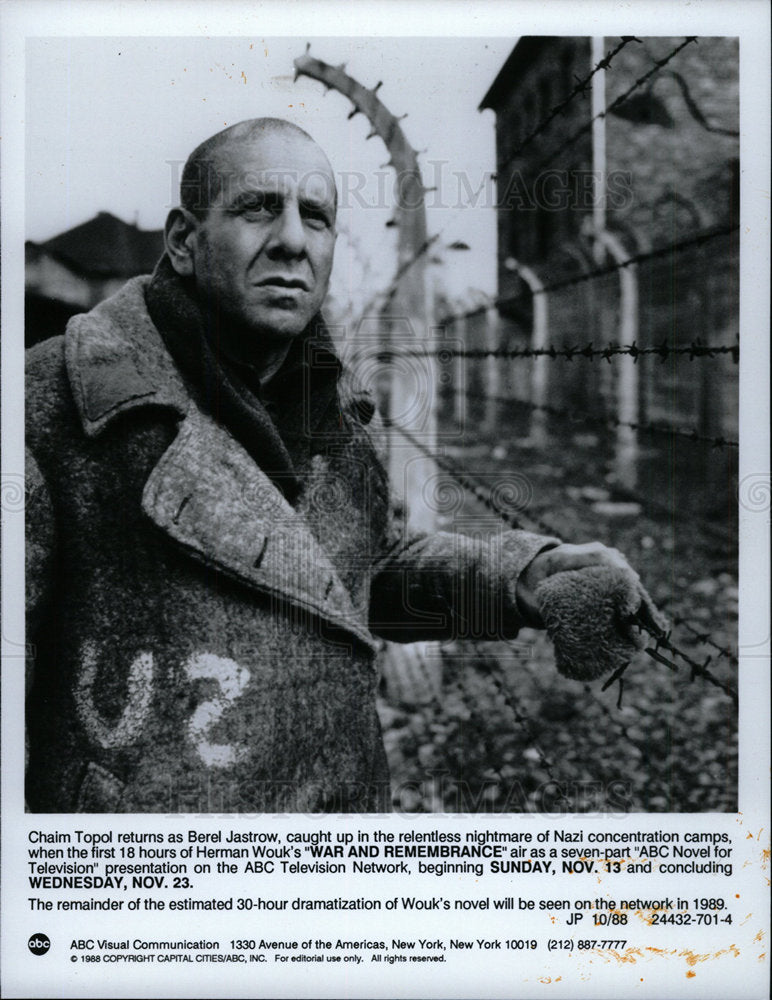 1988 Press Photo Chaim Topol &quot;War And Remembrance&quot; - Historic Images