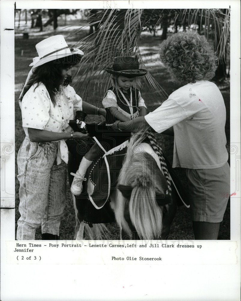 1990 Press Photo Pony Horse - Historic Images
