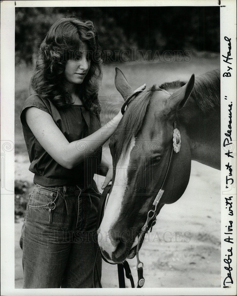 1984 Press Photo Debbie Alvis Justy Quarter Horse - Historic Images