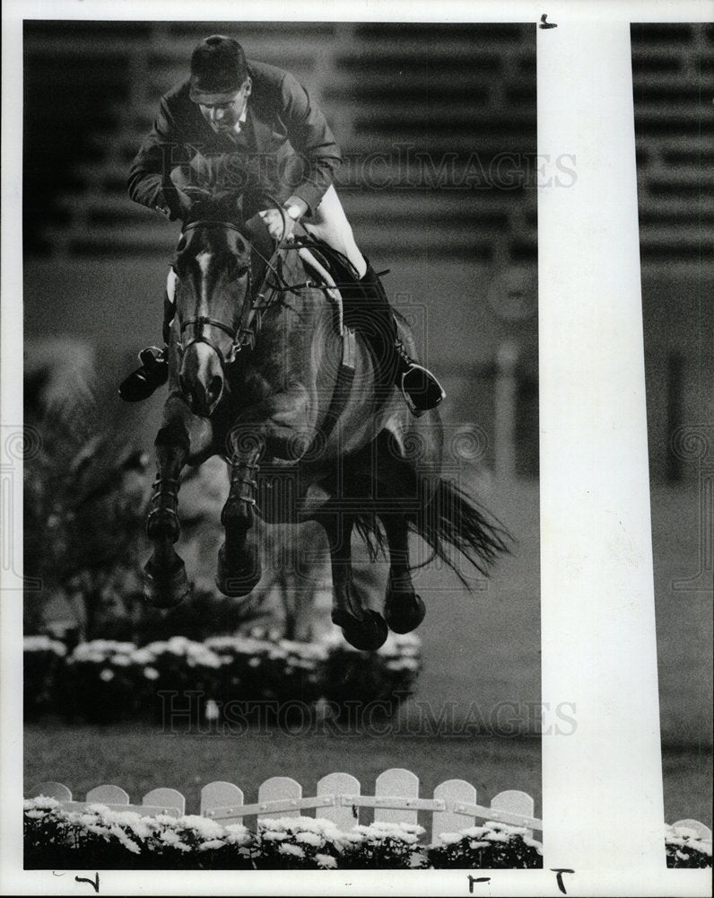 1991 Press Photo Tim Grubb Ever horse over water jump - Historic Images